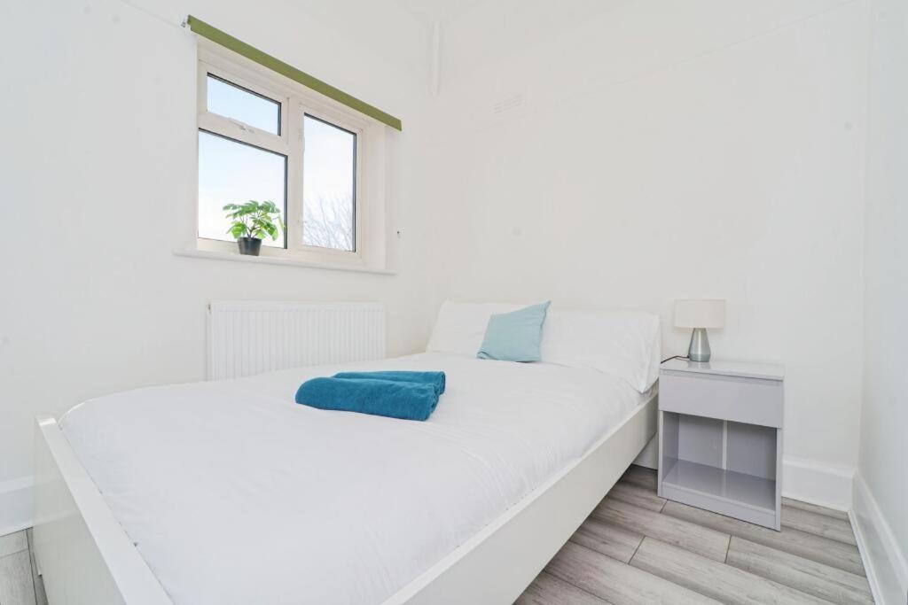 Eejs Stylish 3 Bedroom House - Greenwich * Лондон